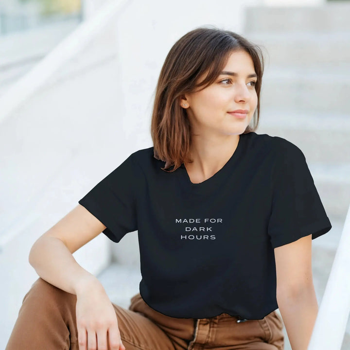 Schwarzes Unisex T-Shirt – Minimalistisches Streetwear Design | Nachtgrund - Nachtgrund
